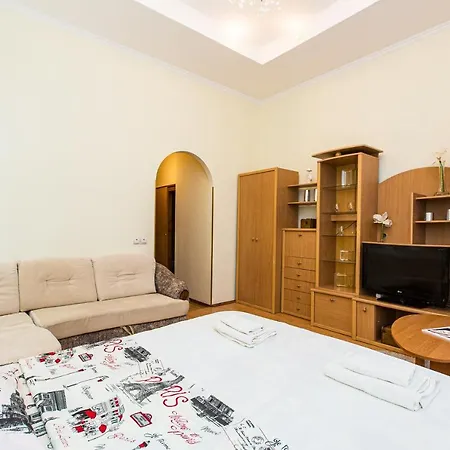 Біля Дзиги Сучасна Квартира На Вулиці Вірменській 35 Lviv Exterior photo