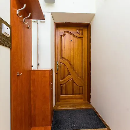 Біля Дзиги Сучасна Квартира На Вулиці Вірменській 35 Lviv Exterior photo