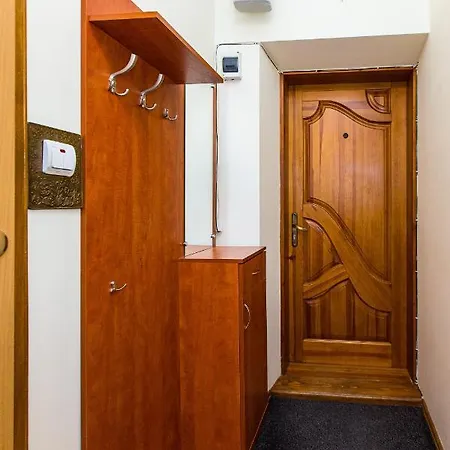 Біля Дзиги Сучасна Квартира На Вулиці Вірменській 35 Lviv Exterior photo