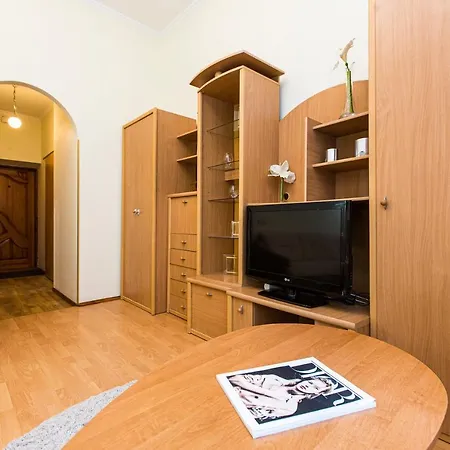 Біля Дзиги Сучасна Квартира На Вулиці Вірменській 35 Lviv Exterior photo